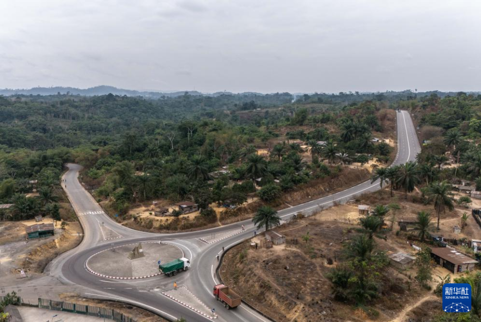 思南公路规划图,思南公路规划图，一段关于友情与陪伴的温馨故事